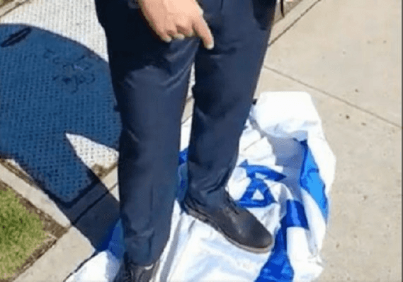 קליפורניה: מתמודד למועמדות הרפובליקאית לסנאט שיבח את היטלר - ונזרק מוועידת המפלגה