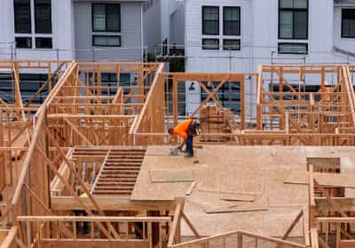 בצעד שלא נראה כמותו בארה"ב: ענקיות הנדל"ן מאחדות כוחות נגד משבר הדיור