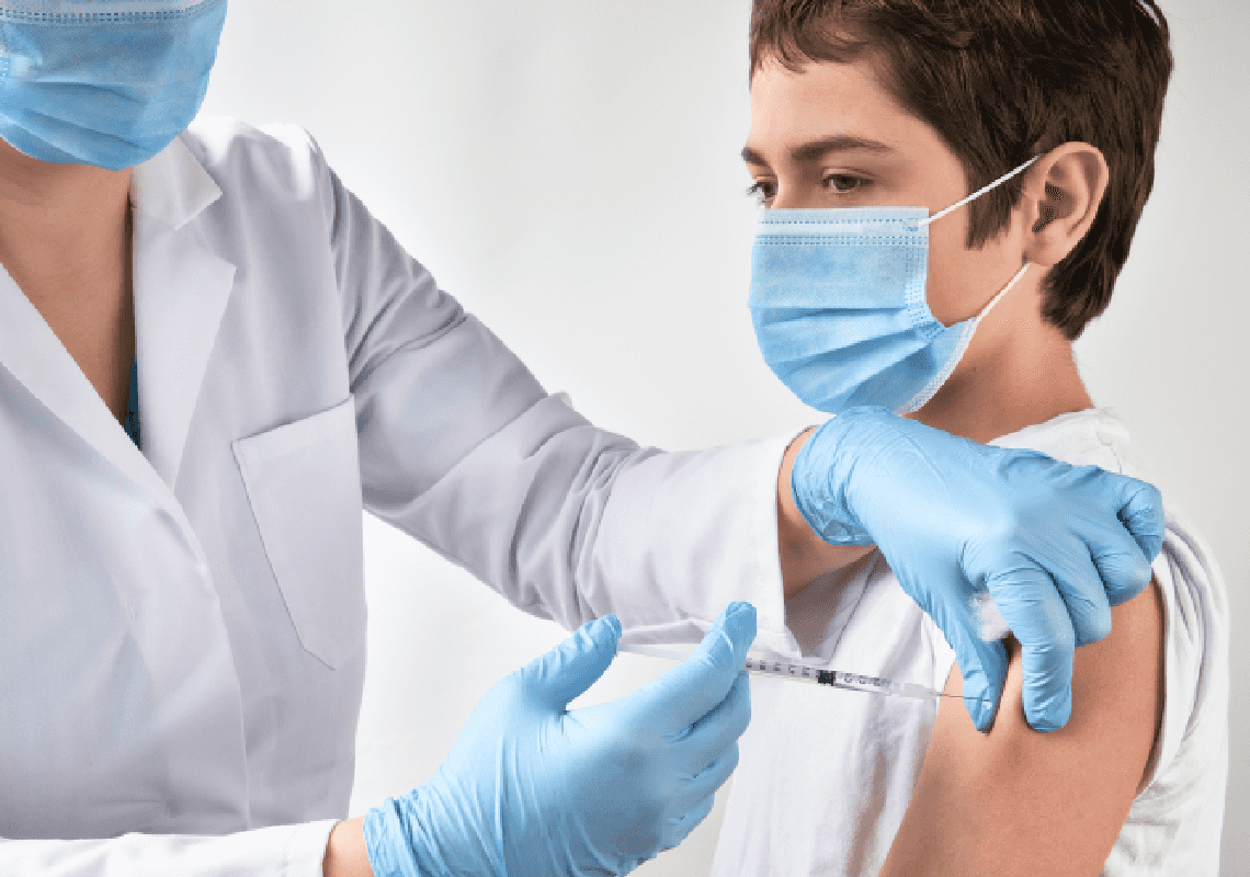 בקרוב: זריקות בוסטר עבור ילדים בגילי 12 עד 15