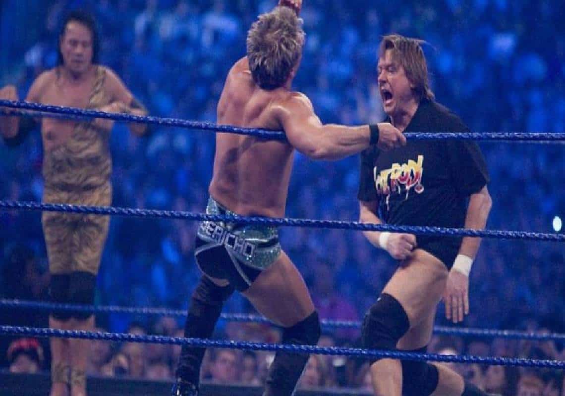 המשך תרבות הביטול: עורכי NBC עוברים על 17,000 שעות של שידורי WWE כדי לסנן "תוכנן שעלול להיות גזעני"