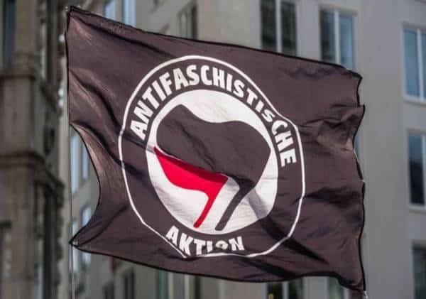 הנשיא טראמפ הכריז: ארגון Antifa שאנשיו אגרו כלי נשק במטרה להילחם בשוטרים - ארגון טרור