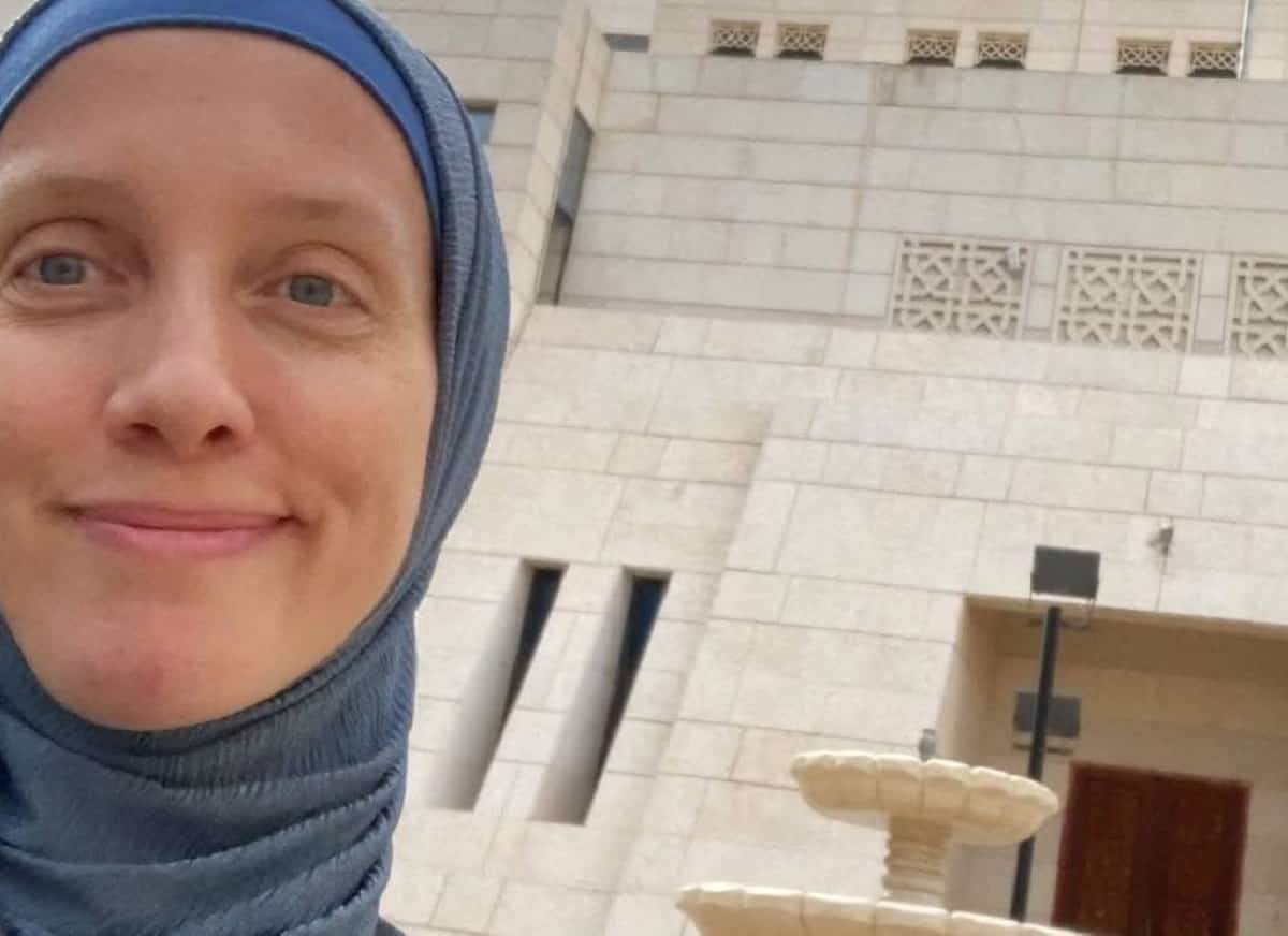 שבעה ימים בשבי: העיתונאית האמריקאית שנחטפה בבגדד שוחררה — אחרי שמיליציה איראנית השתמשה בה כקלף מיקוח