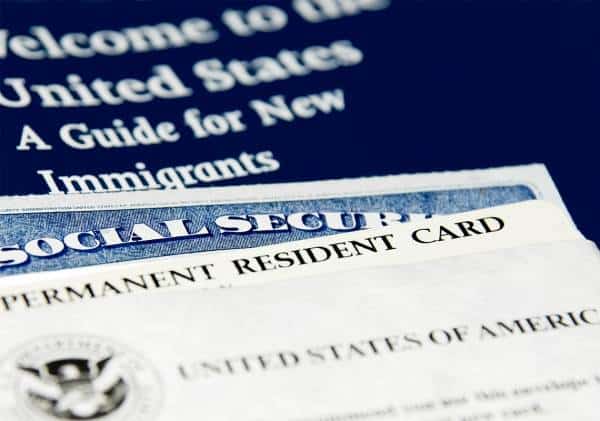 בשורה למגישי בקשה לקבלת גרין קארד או אזרחות