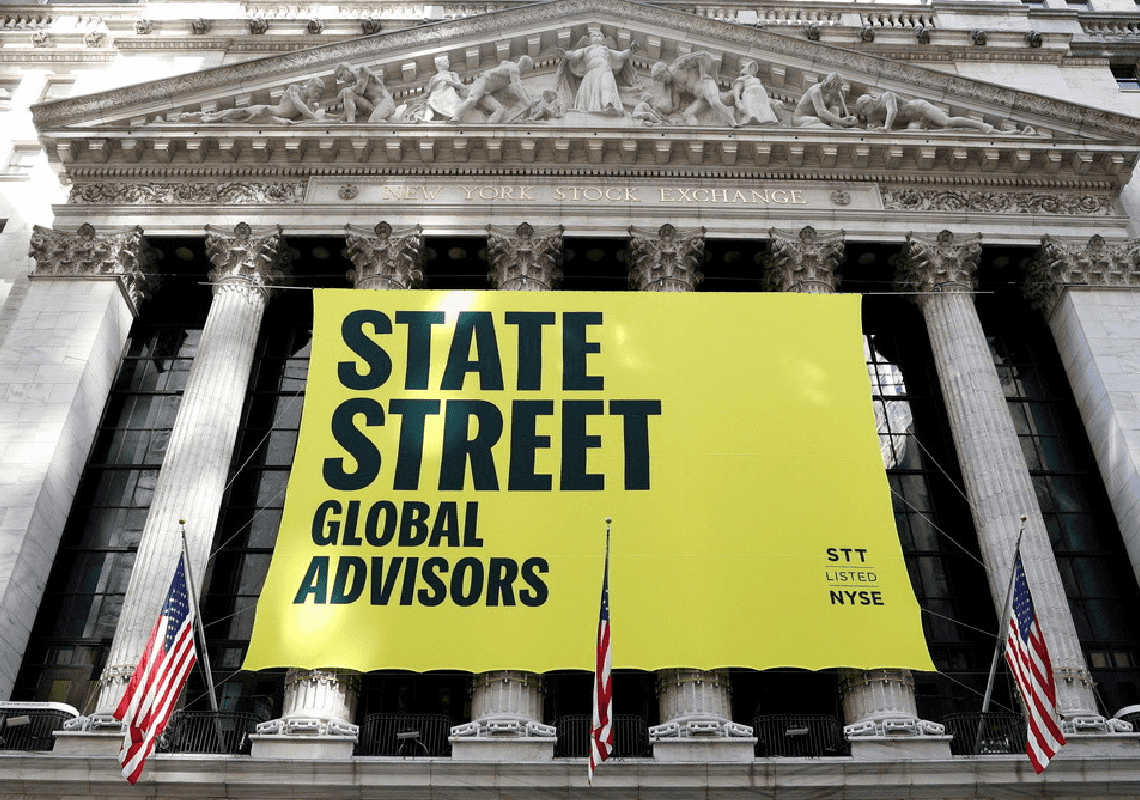 מדיניות חדשה בחברת השקעות מהגדולות בעולם: יש לקבל אישור כדי לגייס אנשים לבנים