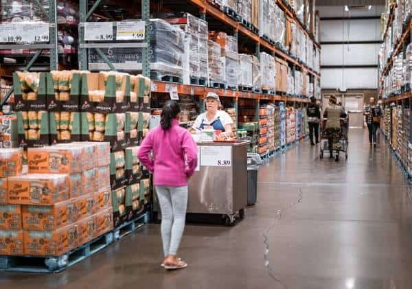 צעד נוסף לעבר השגרה: רשתות המזון הגדולות מבטלות את "מגבלות הקורונה"