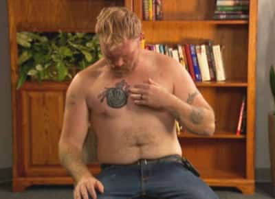 מועמד לסנאט בארצות הברית חשף קעקוע נאצי – ומסרב לפרוש מהמרוץ