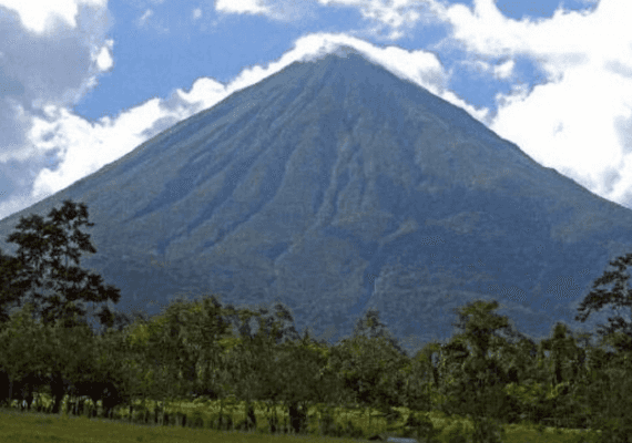 קוסטה ריקה: ארבעה תיירים אמריקנים נהרגו בהתהפכות סירה