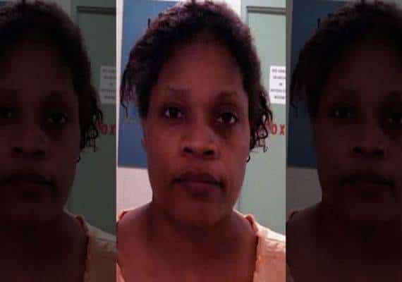 חשד לרצח מזעזע במיוחד: פעוטה נמצאה בתוך תנור לאחר שנדקרה ונשרפה למוות