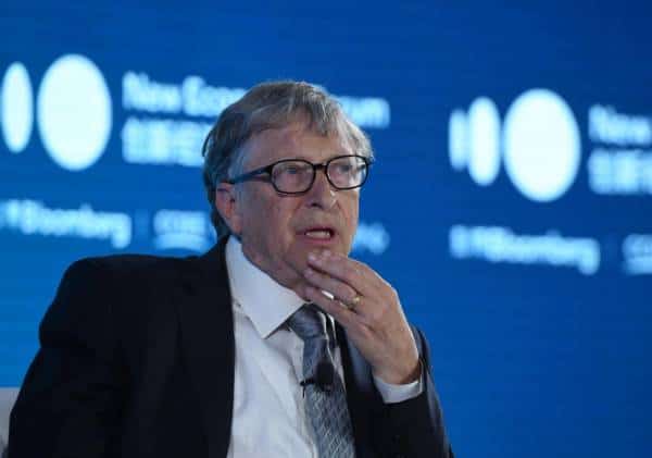 טלטלה במיקרוסופט: ביל גייטס עוזב לאחר 45 שנים