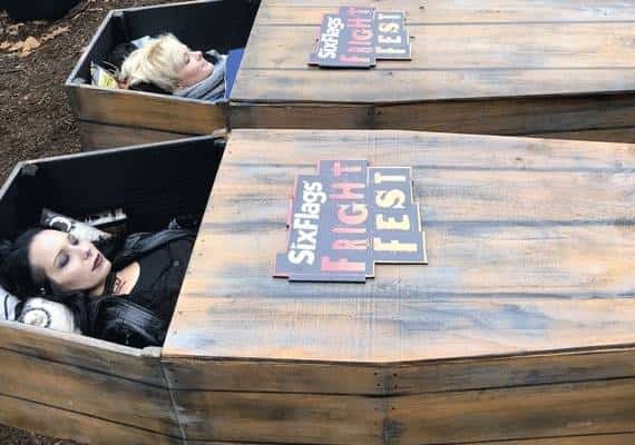 30 שעות בתוך ארון קבורה: אתגר הסיקס פלאגס לאמיצים בלבד