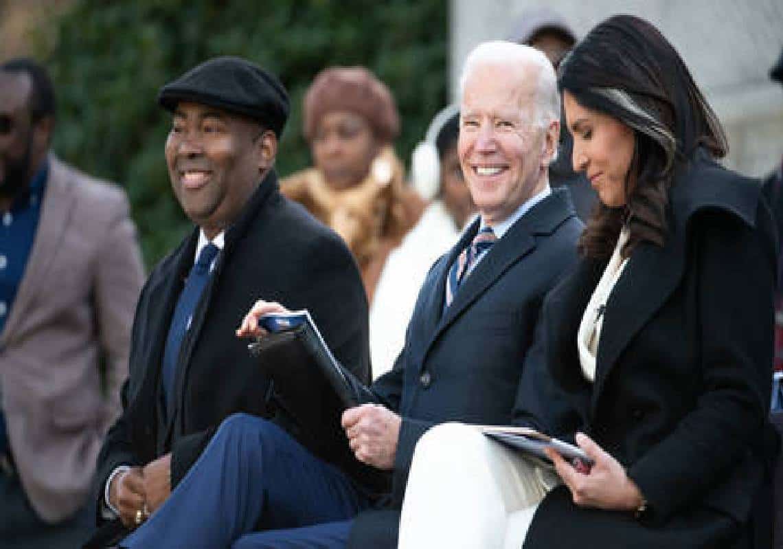 "ביידן רוצה שרוסיה תפלוש לאוקראינה": חברת קונגרס דמוקרטית לשעבר בהתבטאות מפתיעה