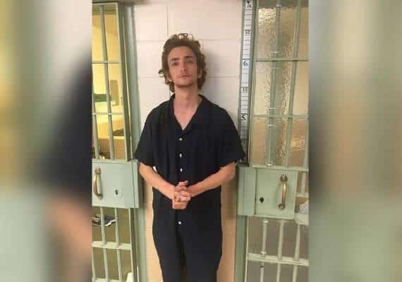 "יד המקרה": נתפס הצעיר שטבח בהוריו, חברתו ובני משפחתה