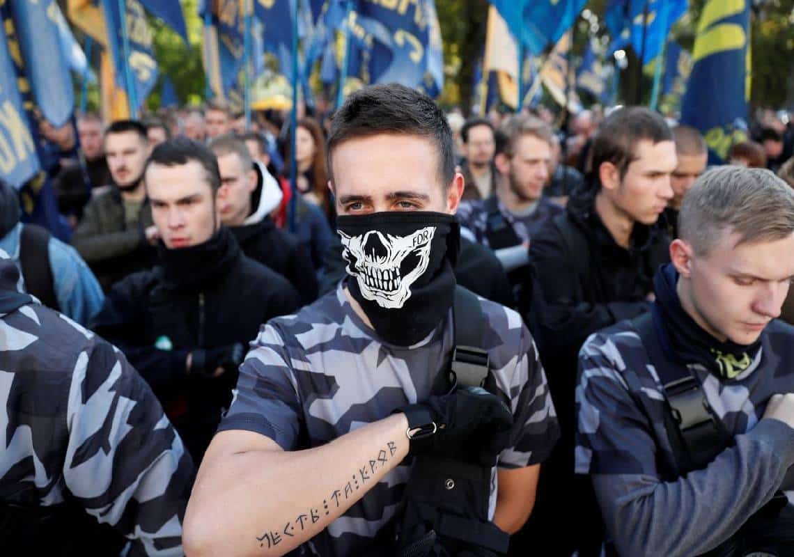 "גאים ב-SS": הפעילים צעדו לציון יום השנה ה-77 להקמת גדוד ה-SS המקומי בלב קייב