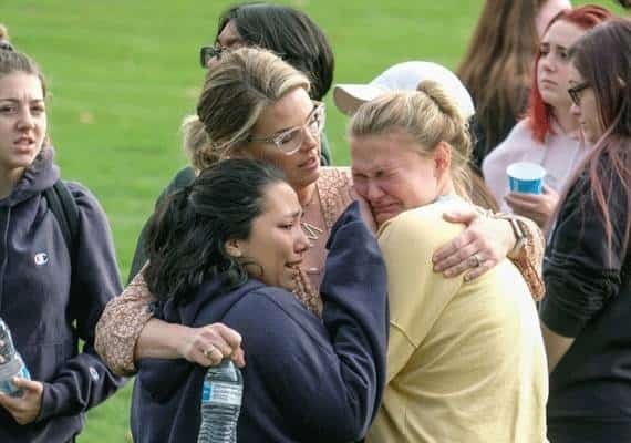 תלמיד בן 16 פתח בירי לעבר חבריו לכיתה במחוז לוס אנג'לס: שניים נהרגו