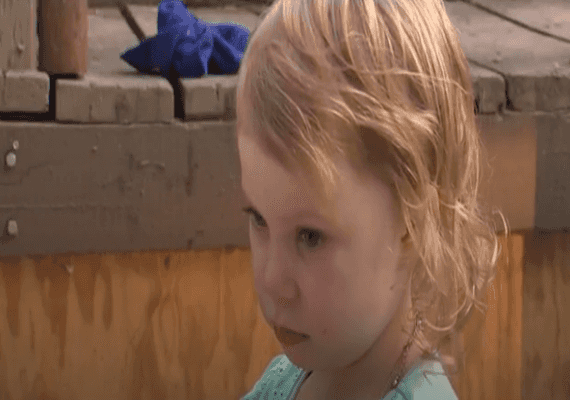 מדהים: בת 3 גילתה תושיה והצילה את חיי אימה