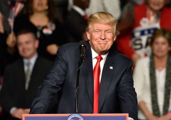 סקר "פוקס ניוז": שליש ממצביעי טראמפ מתלבטים לקראת 2020