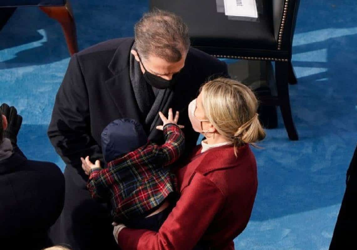 חיה בהכחשה? אשתו היהודייה של האנטר ביידן: "הלפטופ מהגיהנום לא קיים"