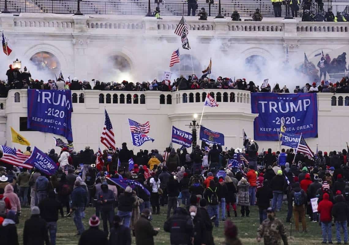 "כמו לאחר פיגועי ה-11 בספטמבר": ננסי פלוסי קוראת להקים ועדת חקירה שתבחן את ההסתערות על הקפיטול