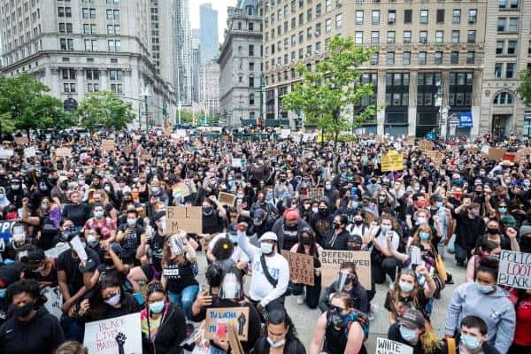 דעה: למה הקורונה וג'ורג' פלויד זה בדיוק אותו הדבר