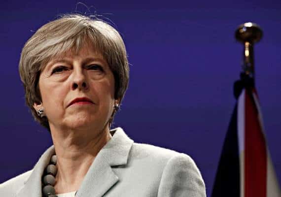 בעקבות כישלון הברקזיט: תרזה מיי הודיעה על התפטרותה בדמעות