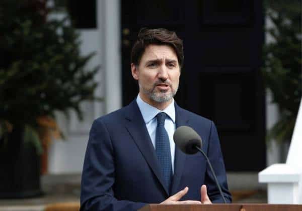 "אזרחים צריכים לשוב הביתה עכשיו": קנדה סוגרת את גבולותיה בפני זרים