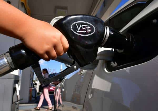 השפעת המתקפה במתחמי הנפט הסעודיים מורגשת בתחנות הדלק בארה"ב