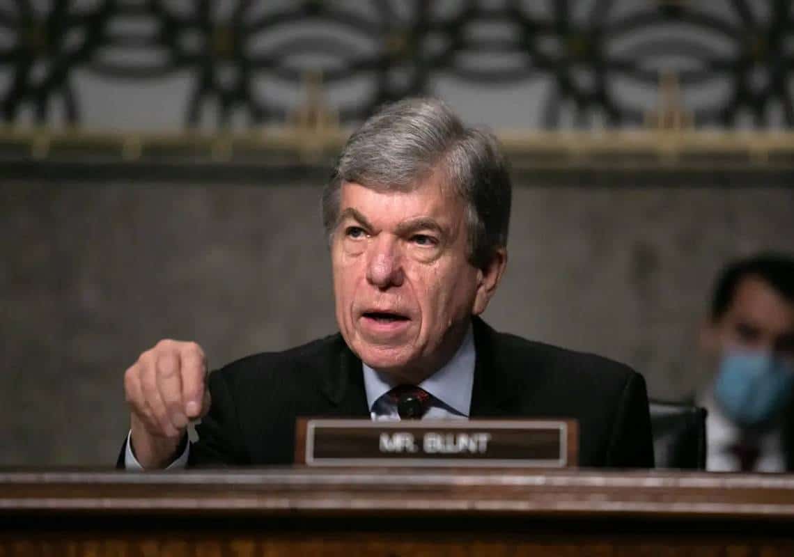 טלטלה נוספת בוושינגטון: סנאטור רפובליקני חמישי הודיע על פרישה מהחיים הפוליטיים