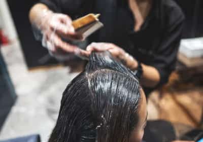 טיפולי קרטין והחלקה ברזילאית מעלים משמעותית את הסיכון לסרטן: כל מה שכדאי לדעת