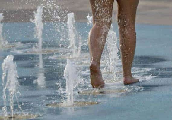 בזמן שבוושינגטון נשבר שיא הגשם, בקליפורניה סובלים מחום: מזג האוויר השתגע?