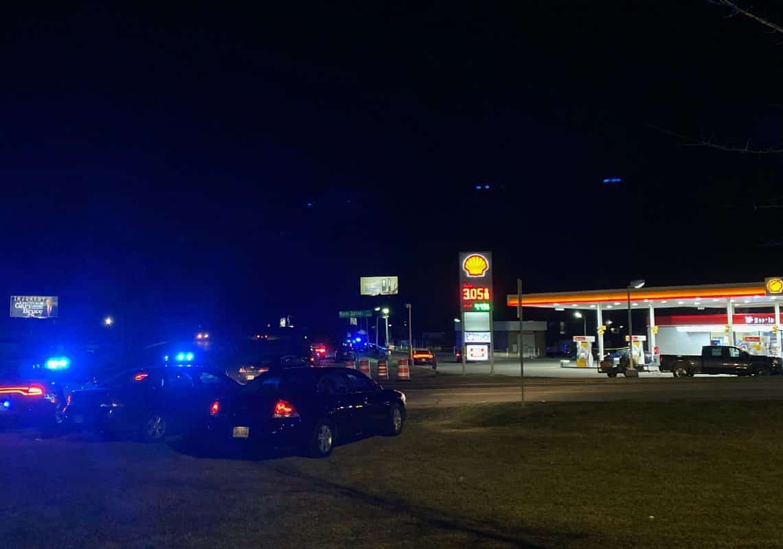 לילה אלים בג'ורג'יה: 9 ילדים ונערים נורו בתחנת דלק