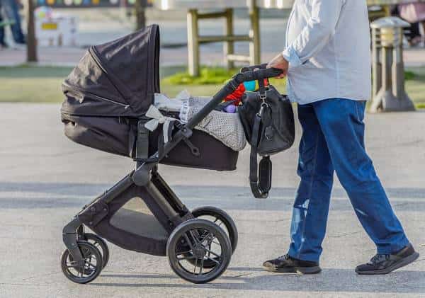 הורים מדרום קליפורניה הפקידו בידי הבייביסיטר את היקרה להם מכל - בתם הפעוטה, ואז נתגלתה האמת המחרידה