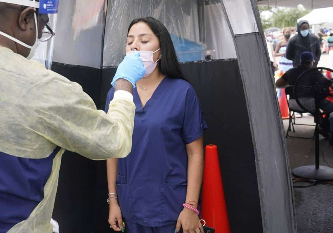 החשש התממש: תחלואת הקורונה בארה"ב עלתה לשיא של חצי שנה