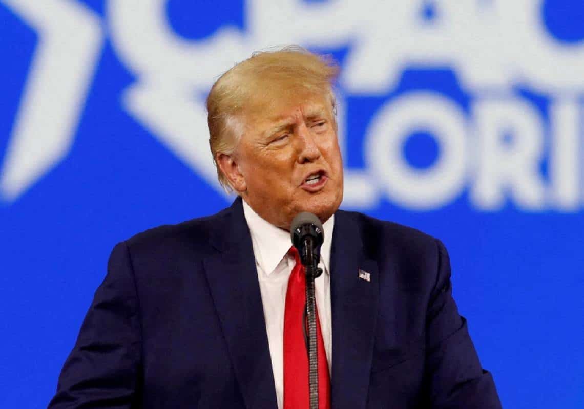 טראמפ תובע את הילרי קלינטון - "הפעילה קונספירציה בלתי מתקבלת על הדעת ורחבת היקף לחסל את דונלד ג'יי טראמפ"