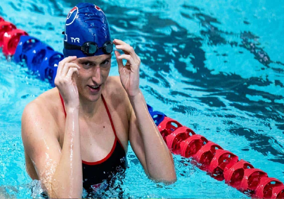 השחיינית הטראנסג'נדרית שעוררה סערה שברה את שיאי הנשים בתחרות המכללות 