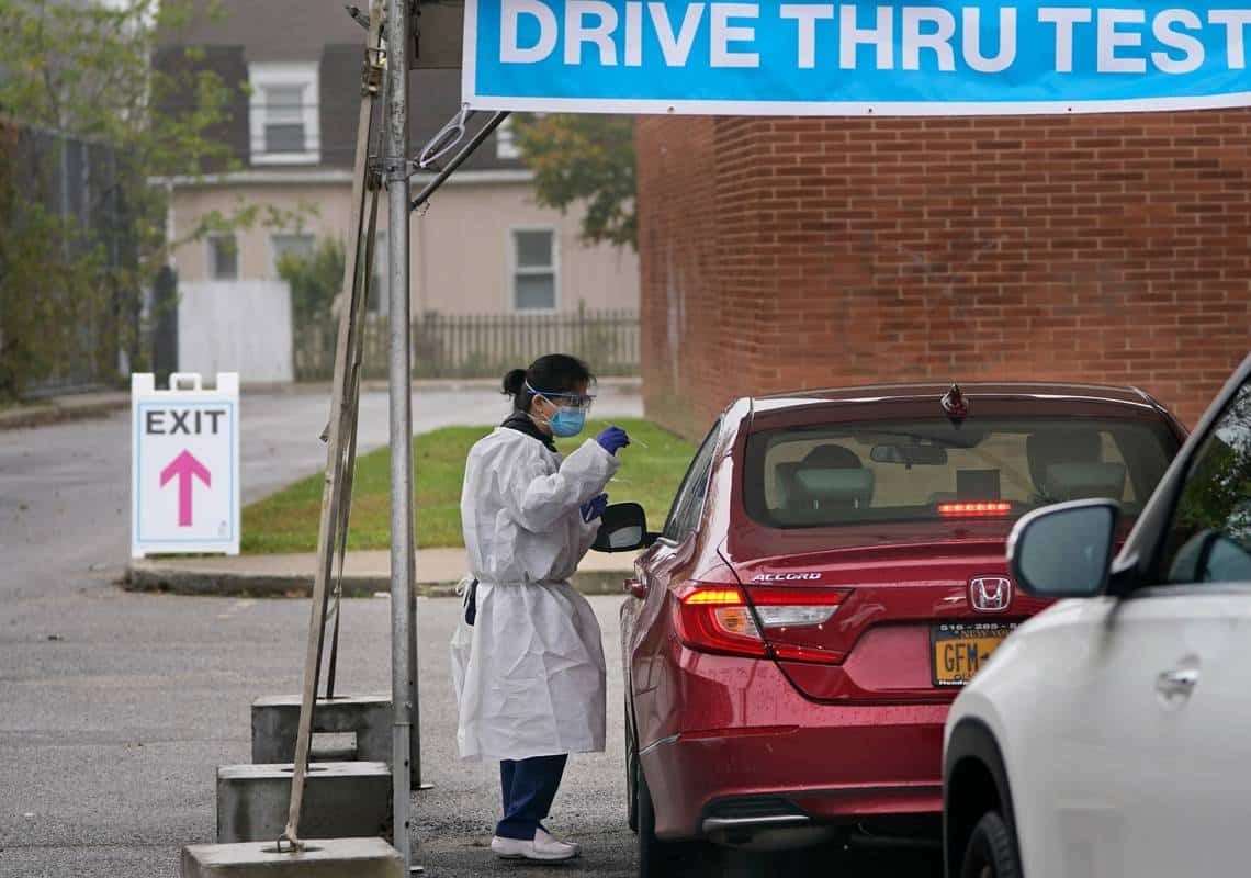 ב-CDC עוקבים בדאגה: תחלואת הקורונה בארה"ב הוכפלה בתוך 3 שבועות