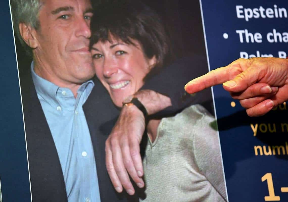 "המאדאם של אפשטיין" בדרך לכלא: גיליין מקסוול הורשעה בסחר בקטינות לצרכי מין