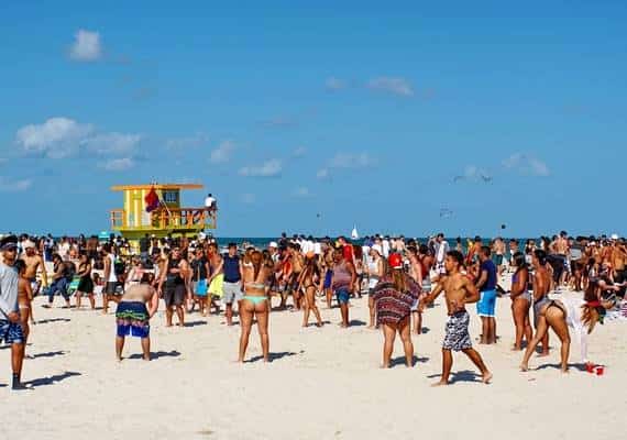 מיאמי: חופשת האביב יוצאת משליטה, כרגיל