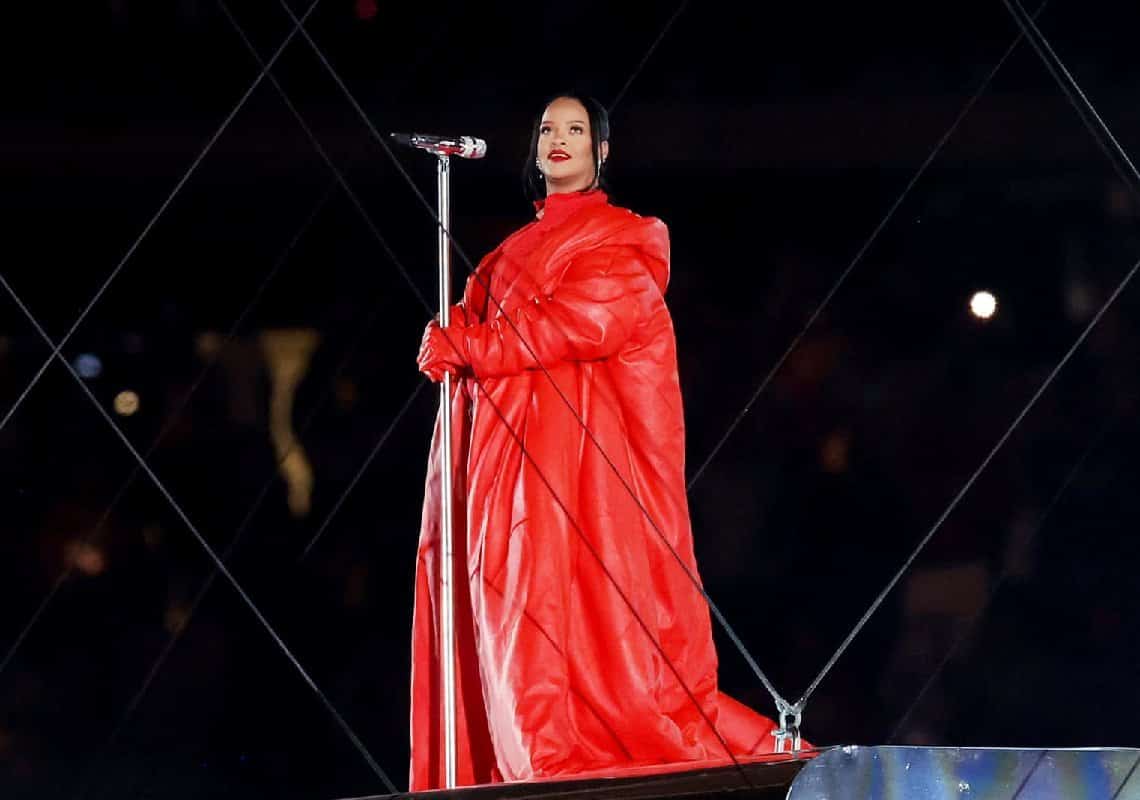 ריהאנה שילמה שכירות של חצי מיליון דולר על בית באריזונה - בעל הנכס: "זה כיסה את המשכנתא שלי לשנתיים"