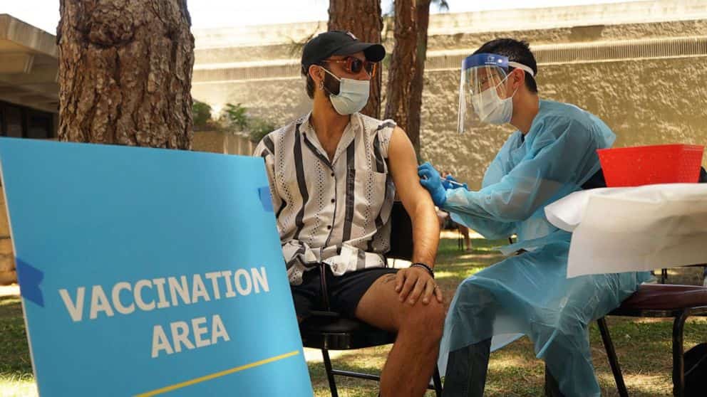 פסטיבלי הגאווה ואבעבועות הקוף חוזרים: "גם מחוסנים עלולים להידבק"