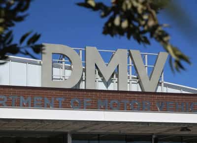 ההכחשה נחשפה: רשות הרישוי של נבדה תקשרה עם רשות ההגירה