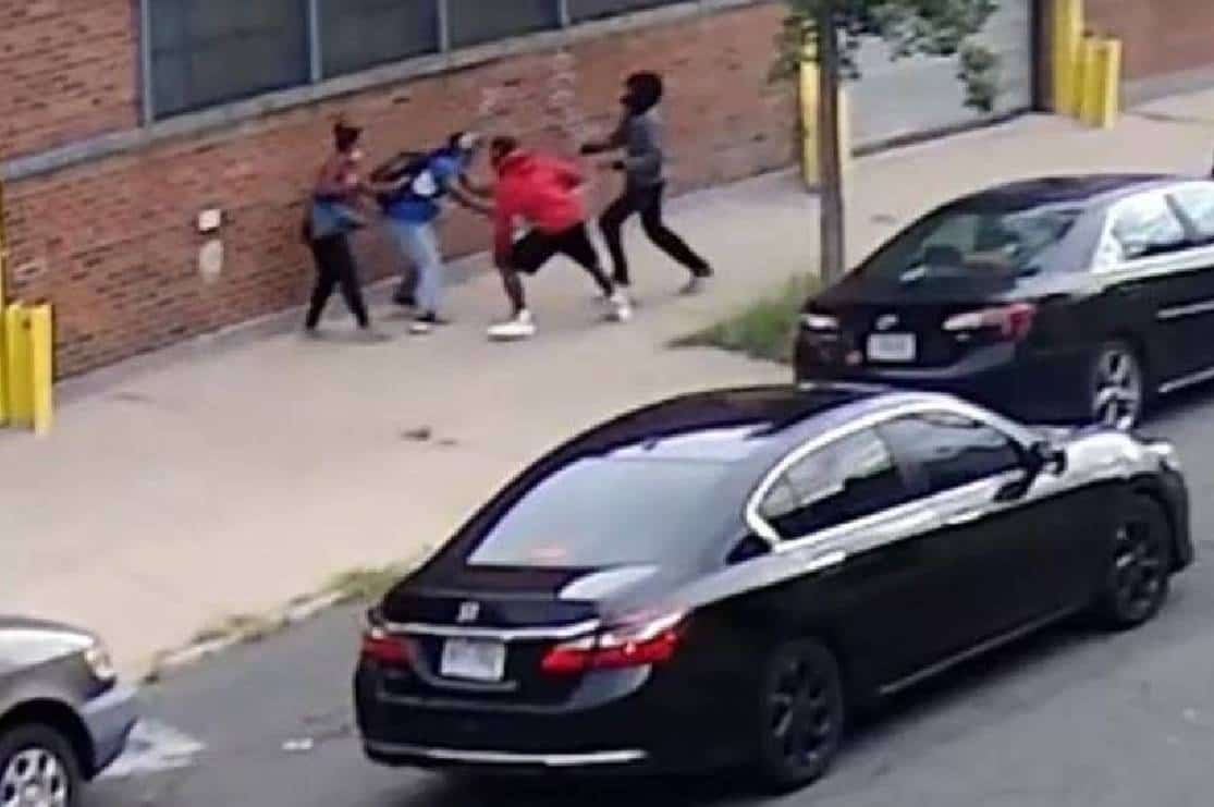 שוטר ה-NYPD יצא לריצה קלה, וכמעט איבד את חייו לאחר מתקפה אלימה