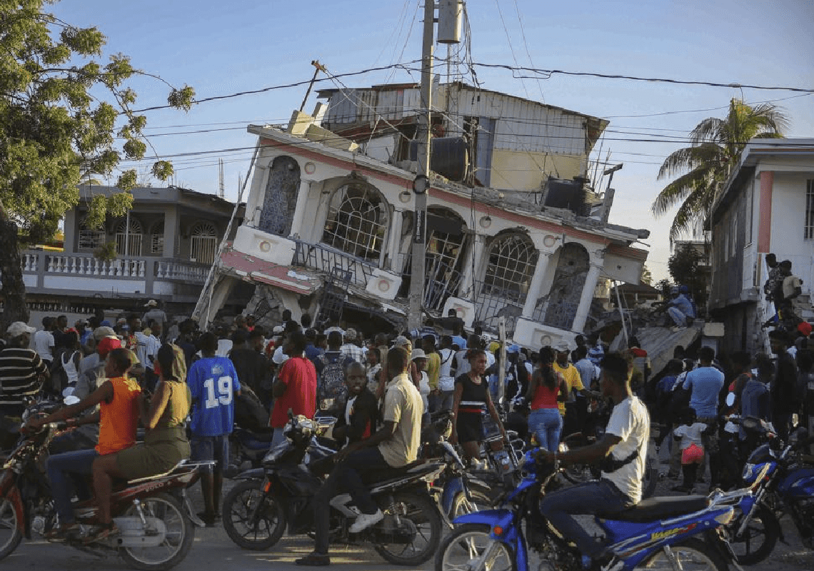 "שמעתי זעקות כאב בכל מקום": למעלה מ-300 הרוגים ברעידת האדמה בהאיטי