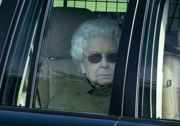 המלכה אליזבת' הוברחה מארמון באקינגהאם בשל נגיף הקורונה