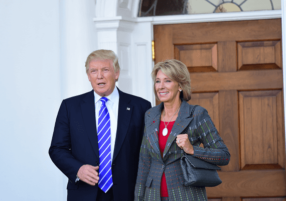 ממשל טראמפ ביטל הנחיה לאוניברסיטאות התומכת בהעדפה מתקנת