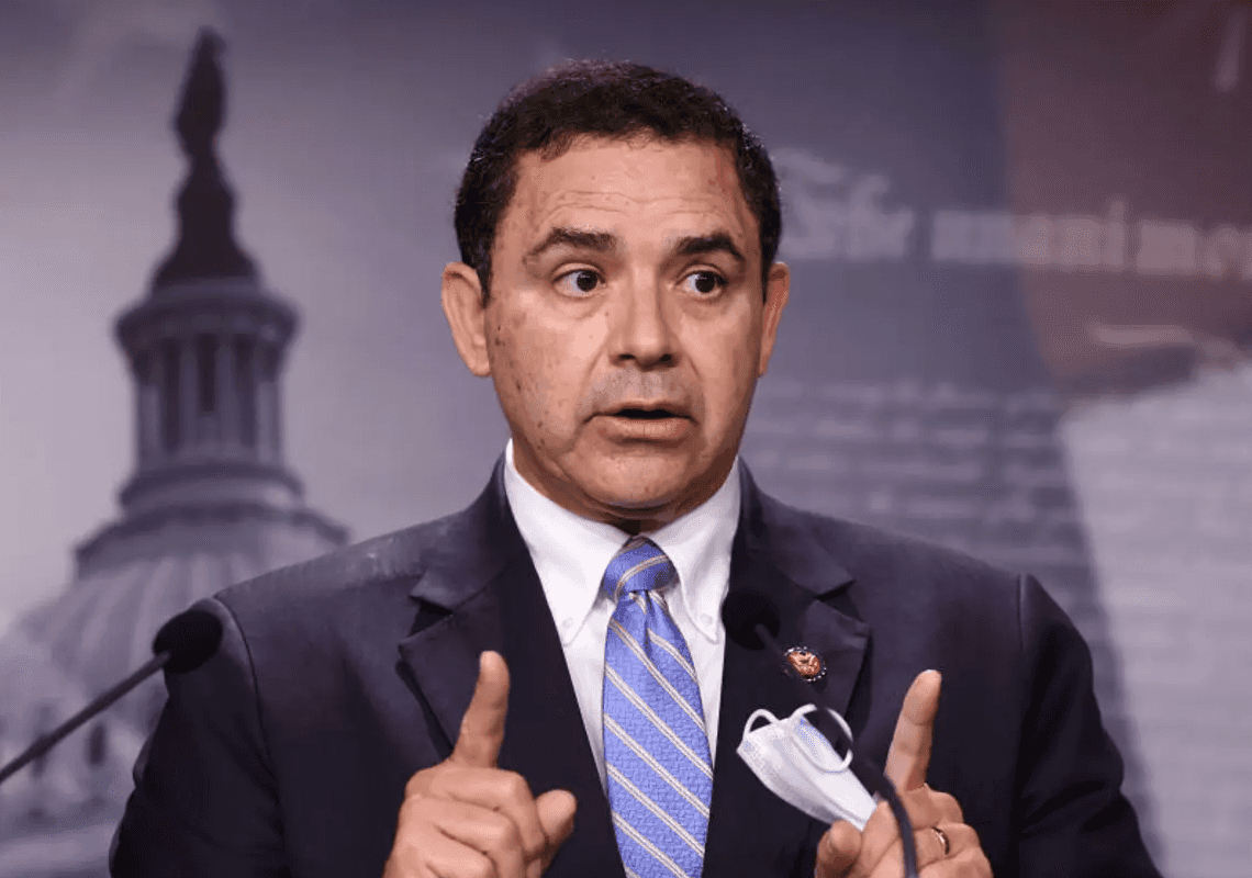 נחשפה הסיבה לפשיטת ה-FBI על ביתו של הנציג הדמוקרטי מטקסס