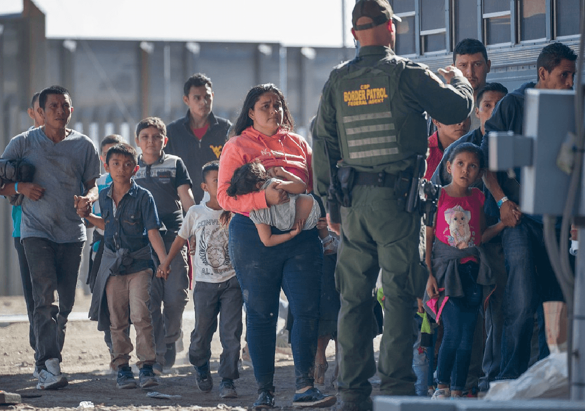 "משבר שניסינו להימנע ממנו": אלפי מסתננים חיוביים לקורונה בעיר קטנה בטקסס