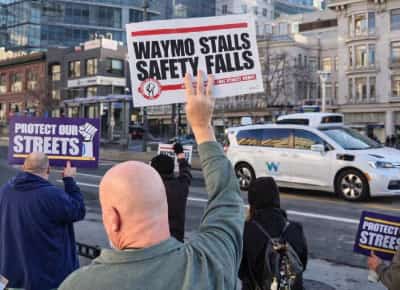 הקרב על הכביש: נהגי אובר וליפט מתקוממים נגד המוניות האוטונומיות בסן פרנסיסקו ודורשים לעצור את המהפכה 