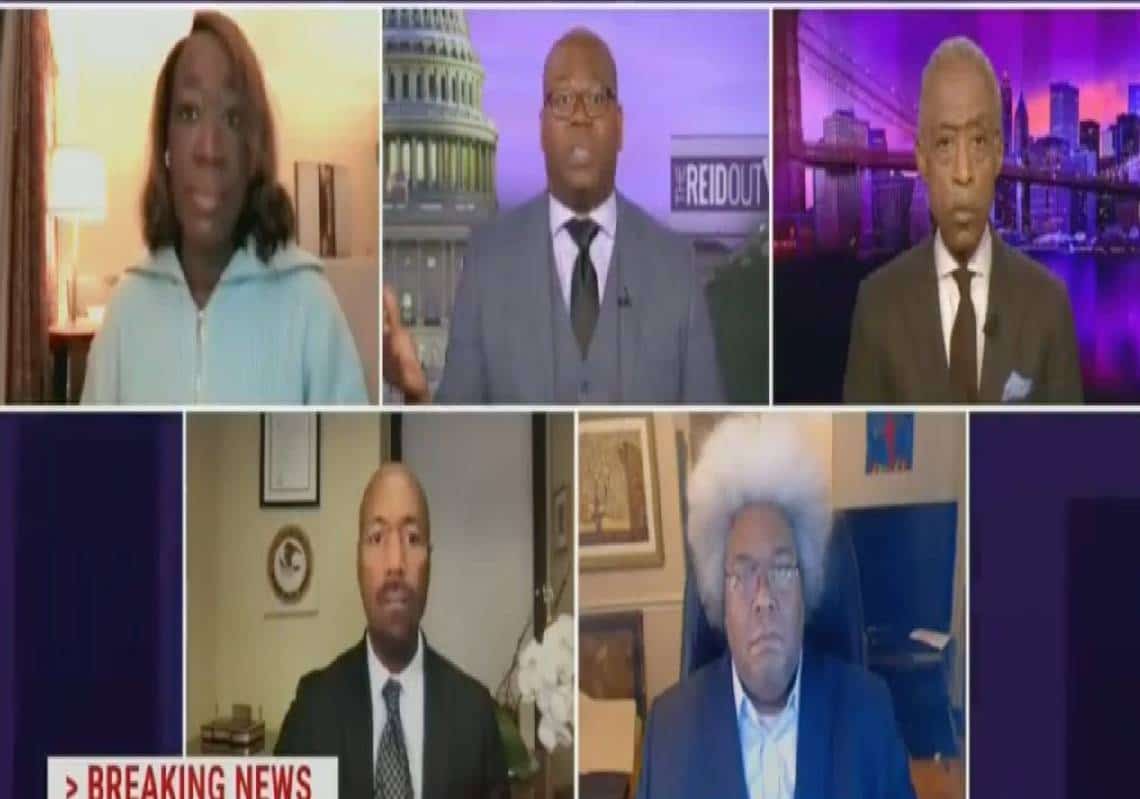 "זעם קיצוני ובלתי נשלט": התקשורת בארה"ב 'מאבדת את זה' לאחר זיכויו של ריטנהאוס