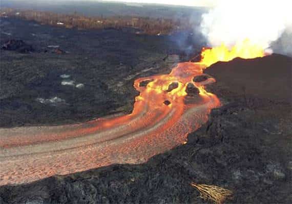 בעקבות התפרצות הר הגעש: נהר של לבה זורם בהוואי