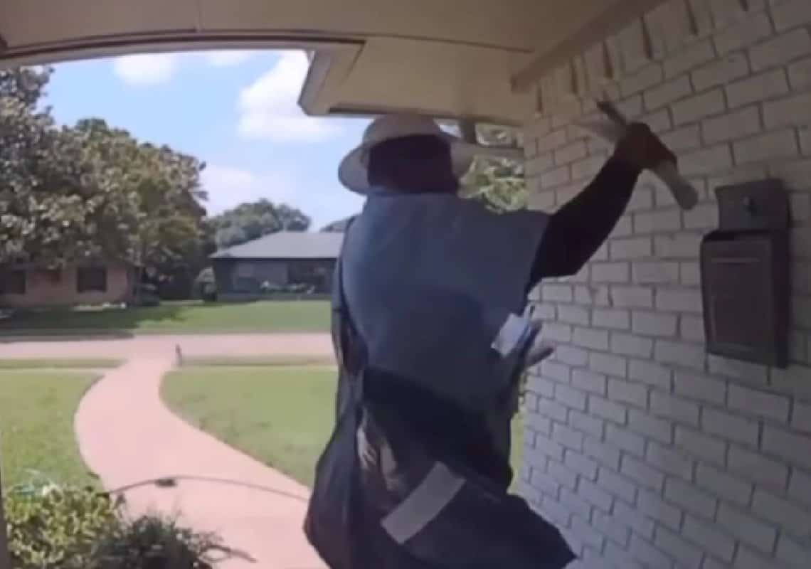 טרגדיה בטקסס: דוור התמוטט ומת כתוצאה מגל חום כבד